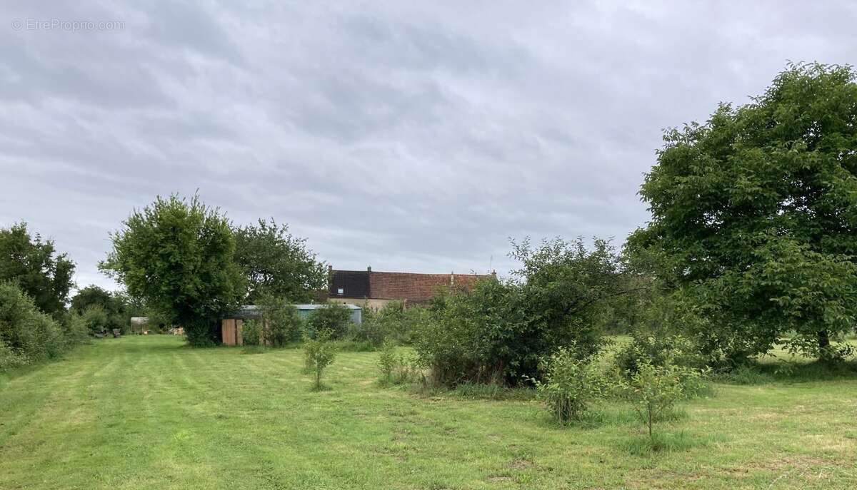 Maison à CHAMPILLET