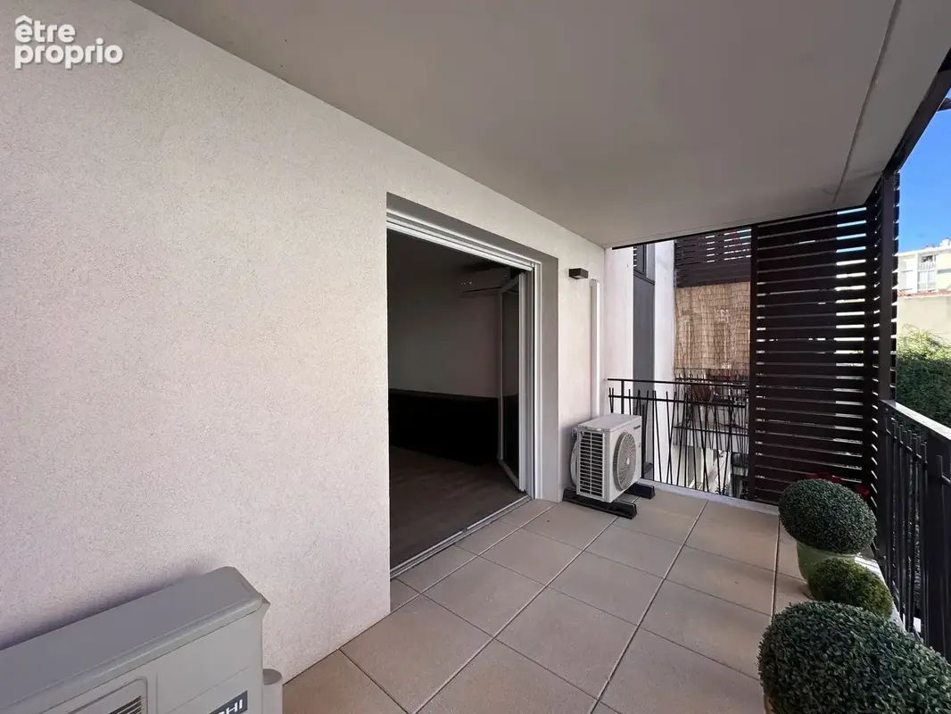 Sète, centre ville, appartement T2 de 60m2 avec terrasse, - photo 7