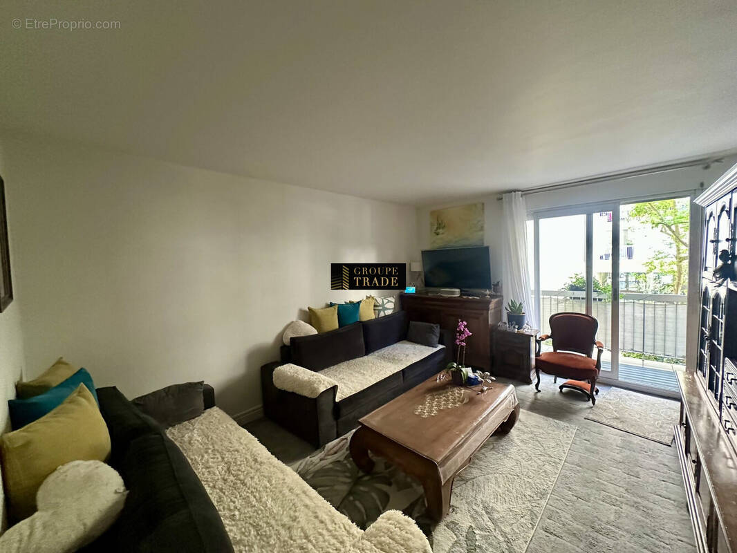 Appartement à PARIS-11E