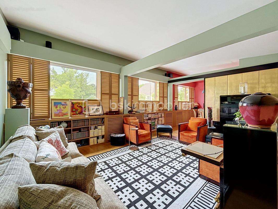 Appartement à GARCHES