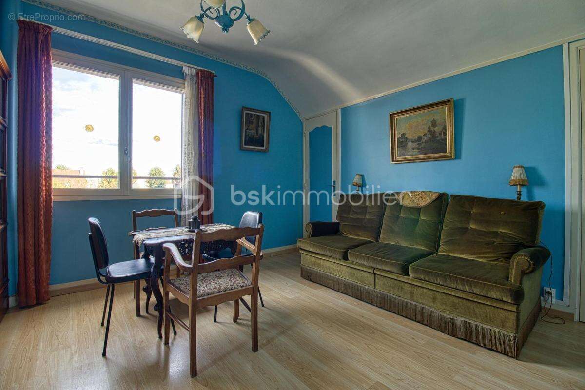 Maison à MARLY-LA-VILLE