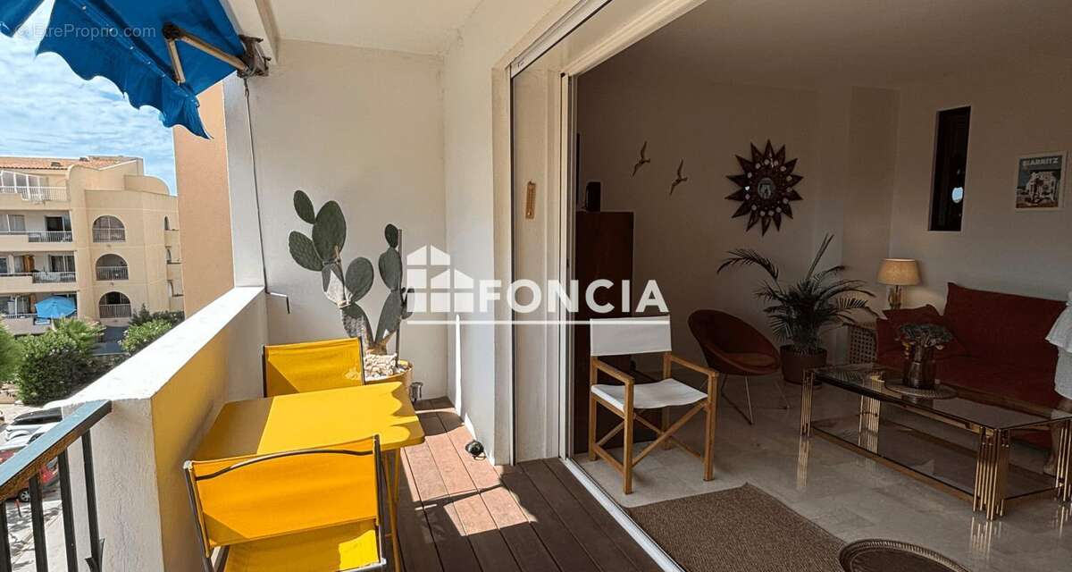 Appartement vue mer port d hyeres - photo 3