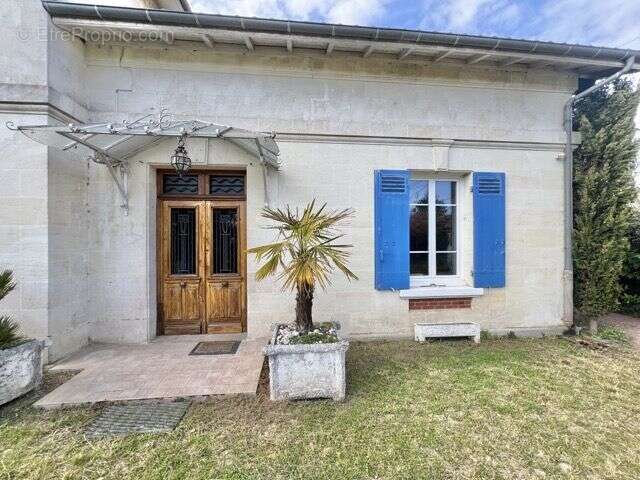 Maison à SAINT-DENIS-DE-PILE
