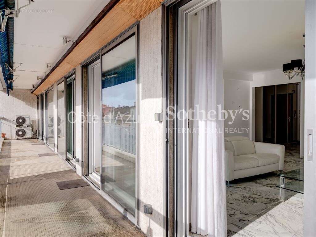 Appartement à CANNES