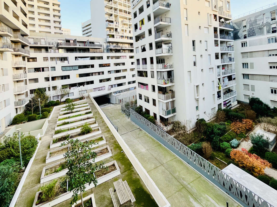 Appartement à MARSEILLE-3E