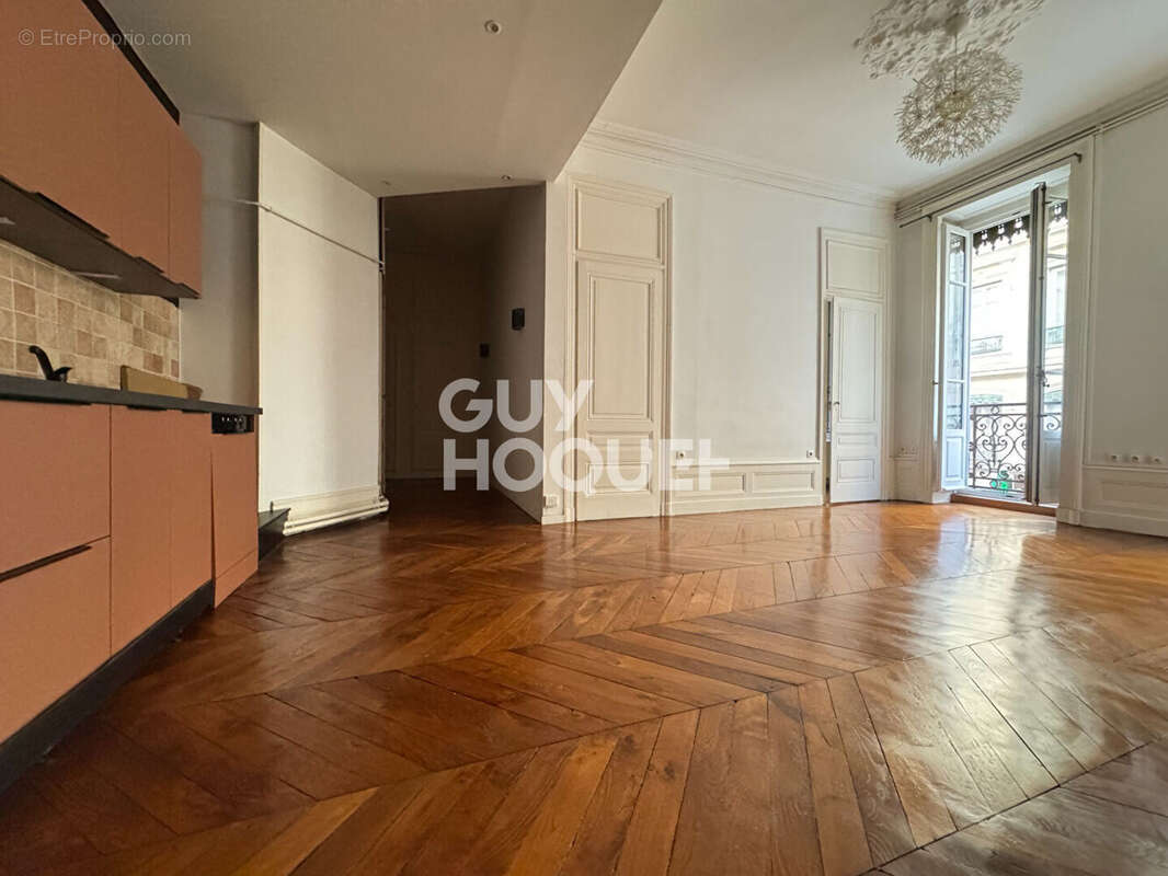 Appartement à LYON-6E