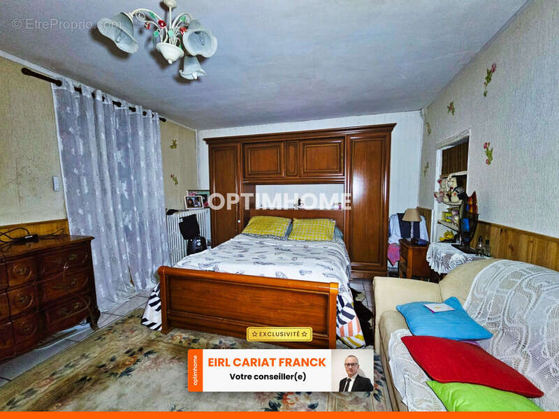 Maison à SAINT-ETIENNE-DE-FURSAC