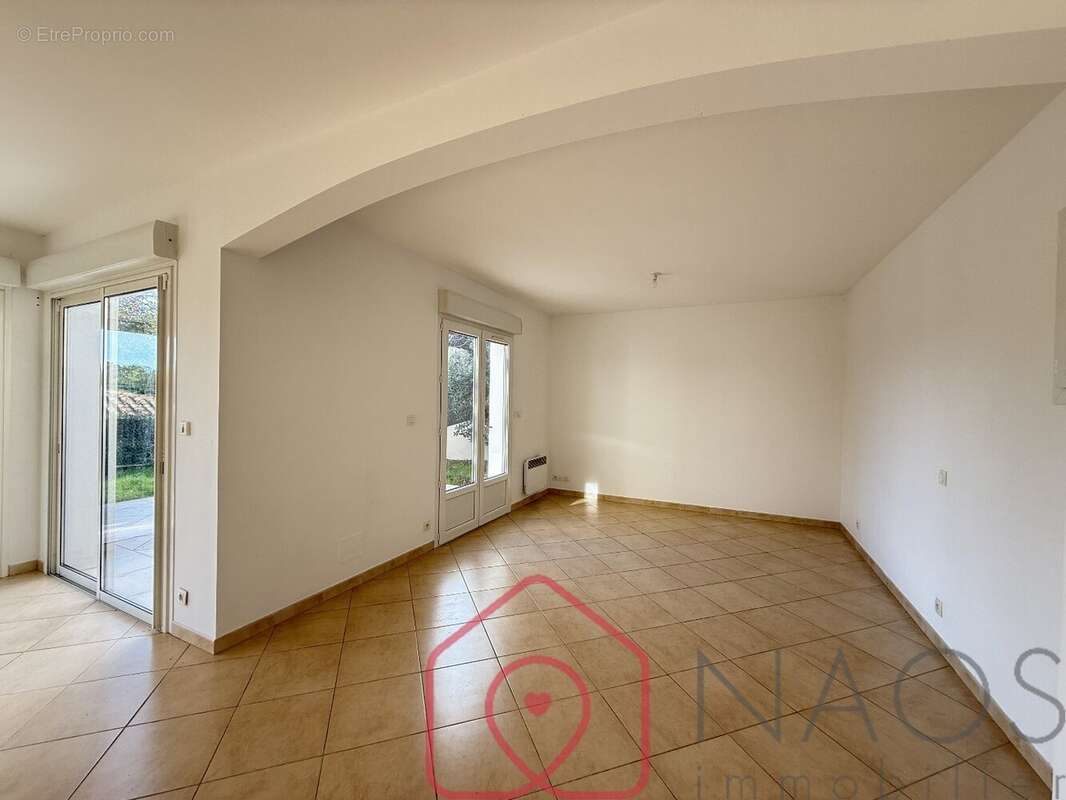 Maison à FREJUS