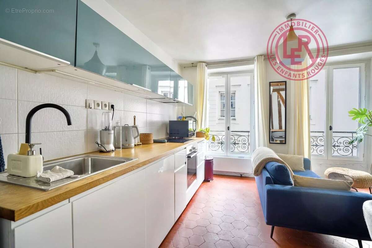 Appartement à PARIS-3E