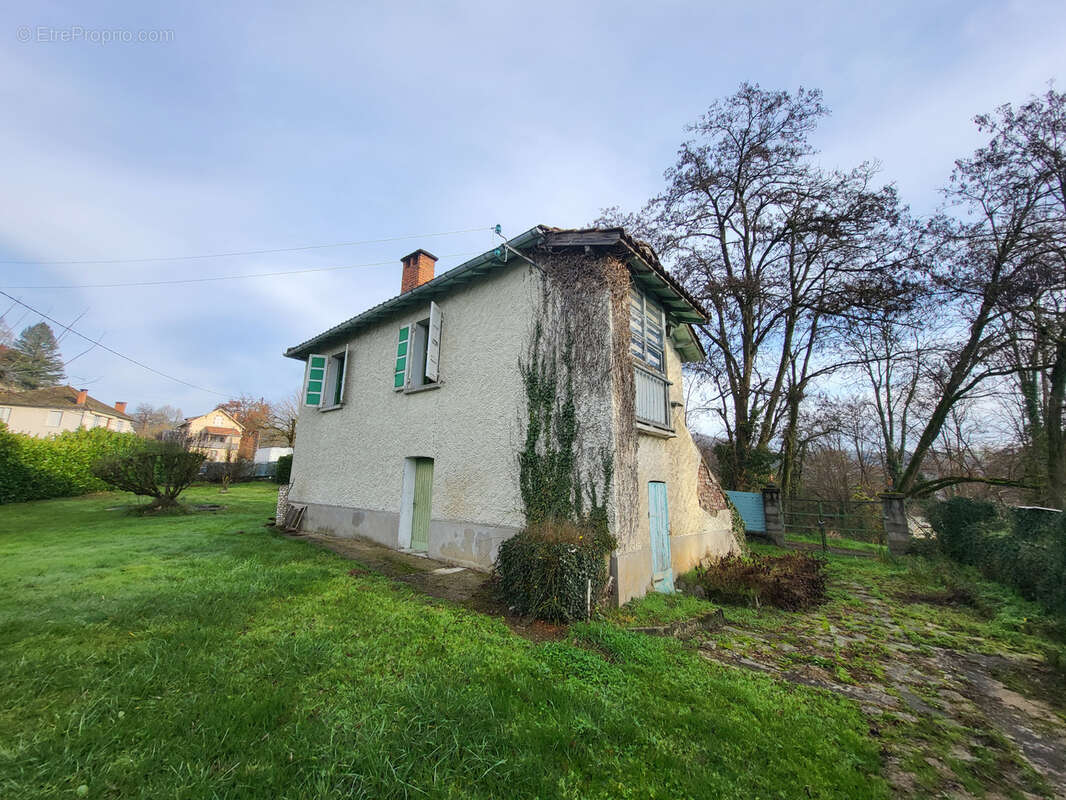 Maison à BAGNAC-SUR-CELE