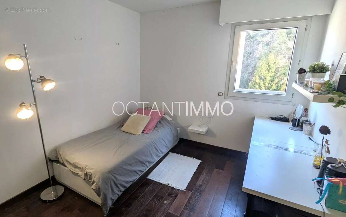 Appartement à MOUGINS