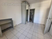 Appartement à LE REVEST-LES-EAUX