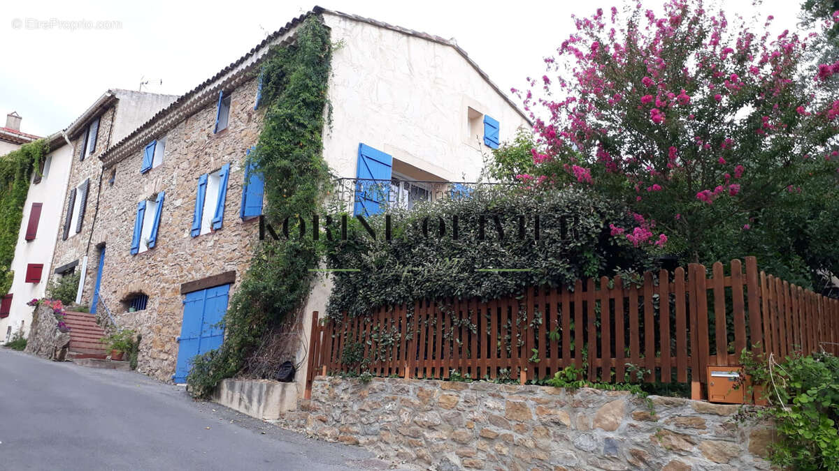 Maison à PEYNIER