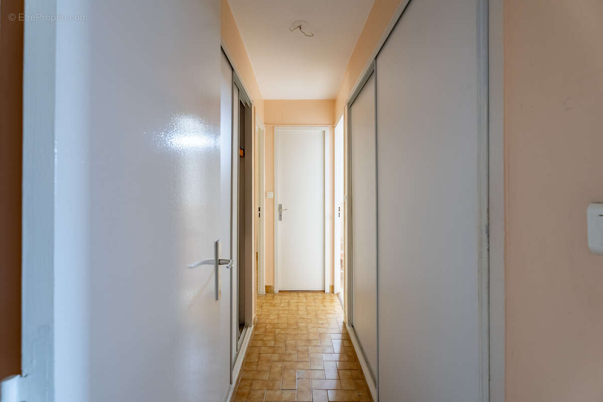 Appartement à MARSEILLE-12E