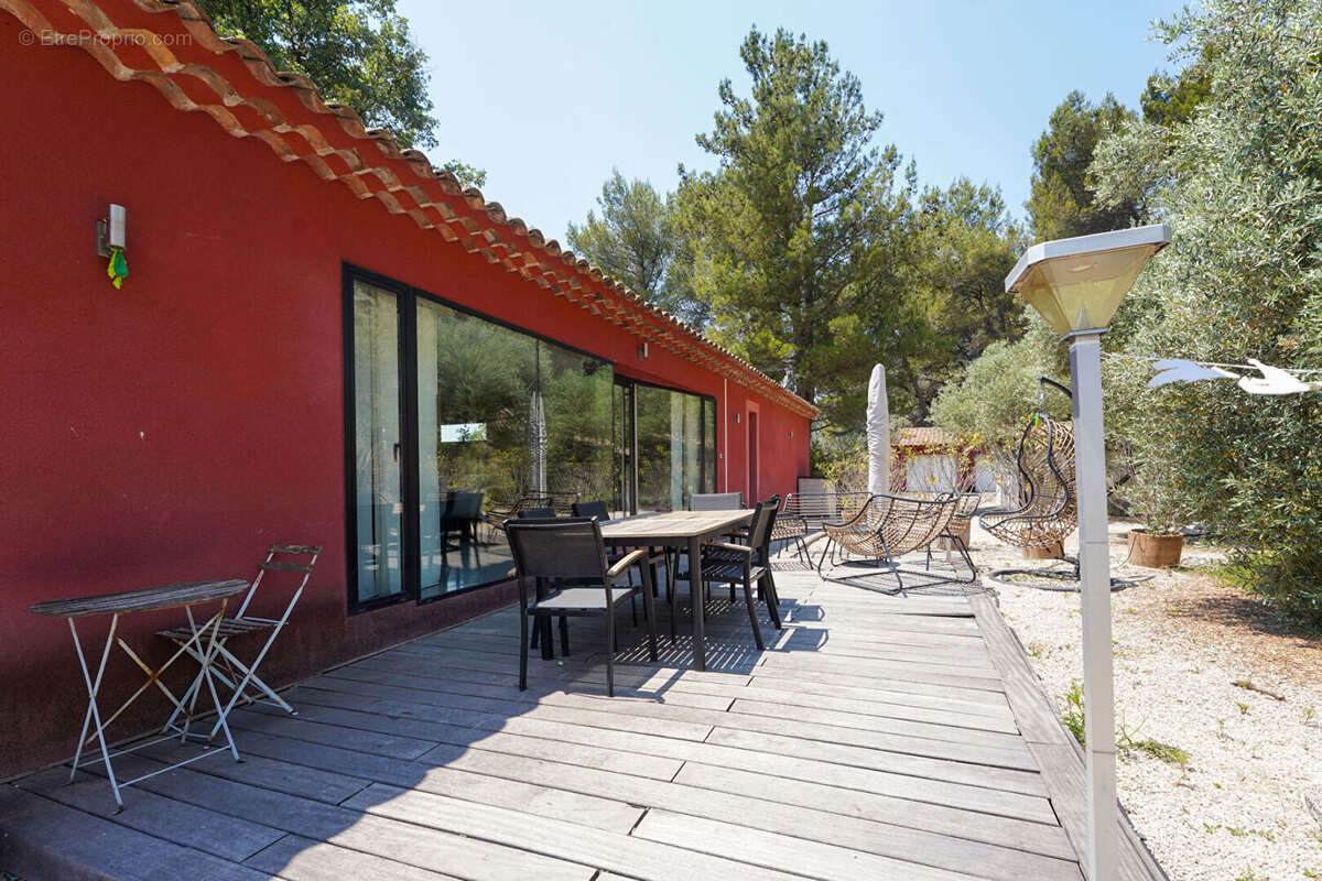 Appartement 111m² à châteauneuf-le-rouge - photo 10