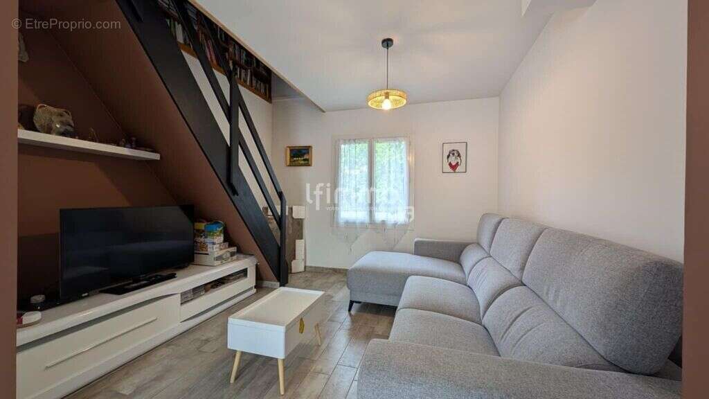 Maison à LA DIGNE-D'AMONT