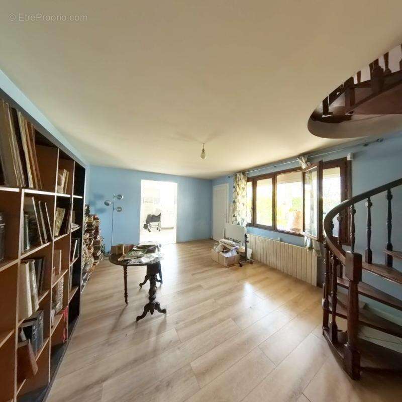 Maison à MAISONS-ALFORT