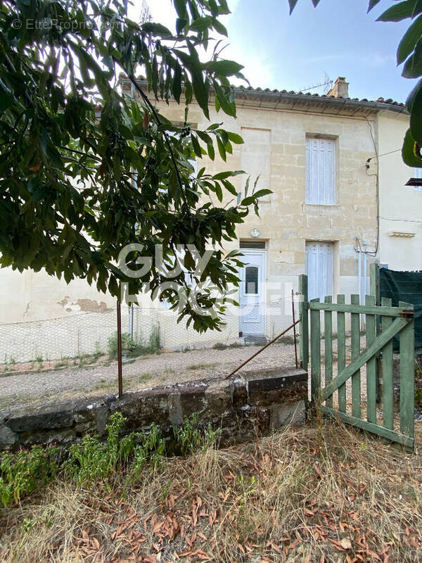 Maison à GUITRES