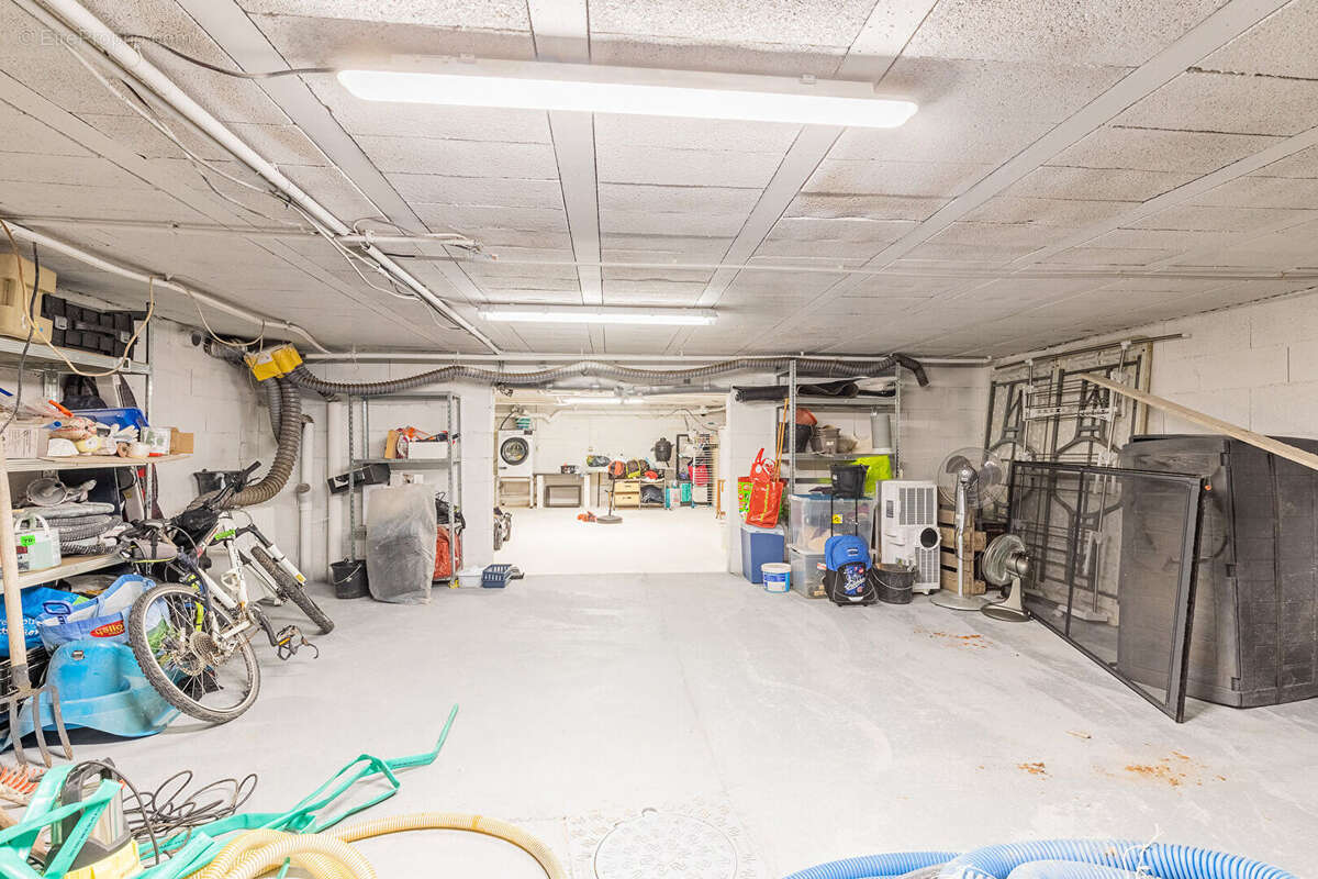 Maison à SAULX-LES-CHARTREUX