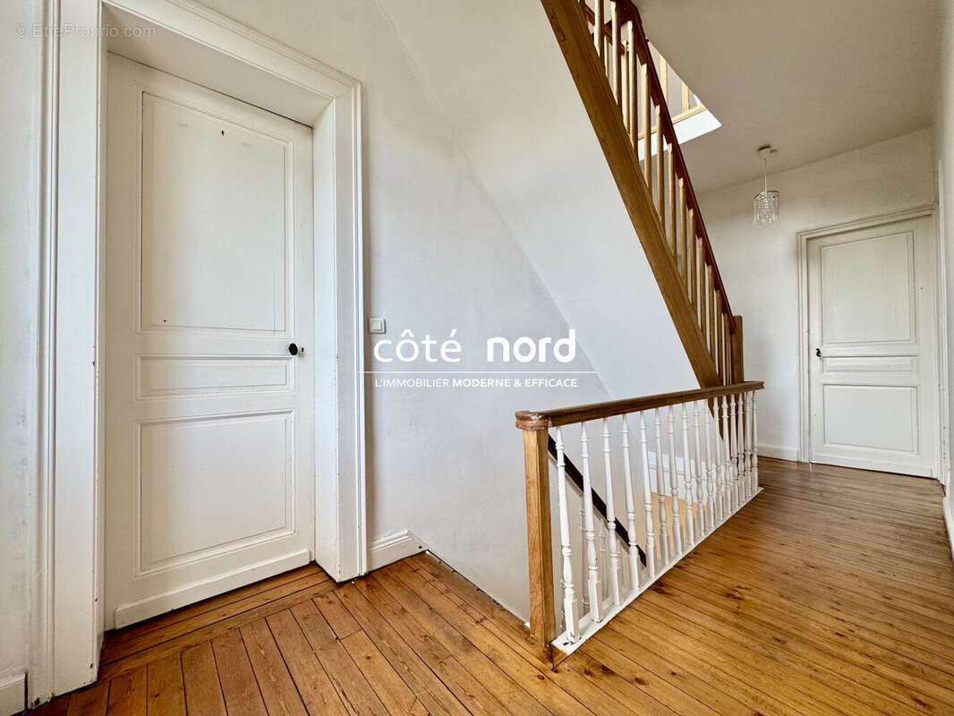 Maison 167 m² à Caudry  - photo 5