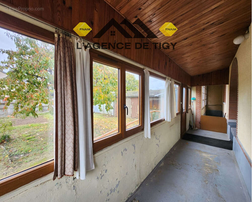 Maison à NEUVY-EN-SULLIAS