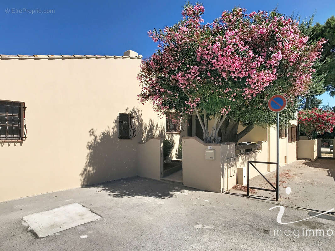 Havre de tranquillité, superbe villa de charme, esprit maison de campagne, au cœur d’un environnement paisible - photo 21