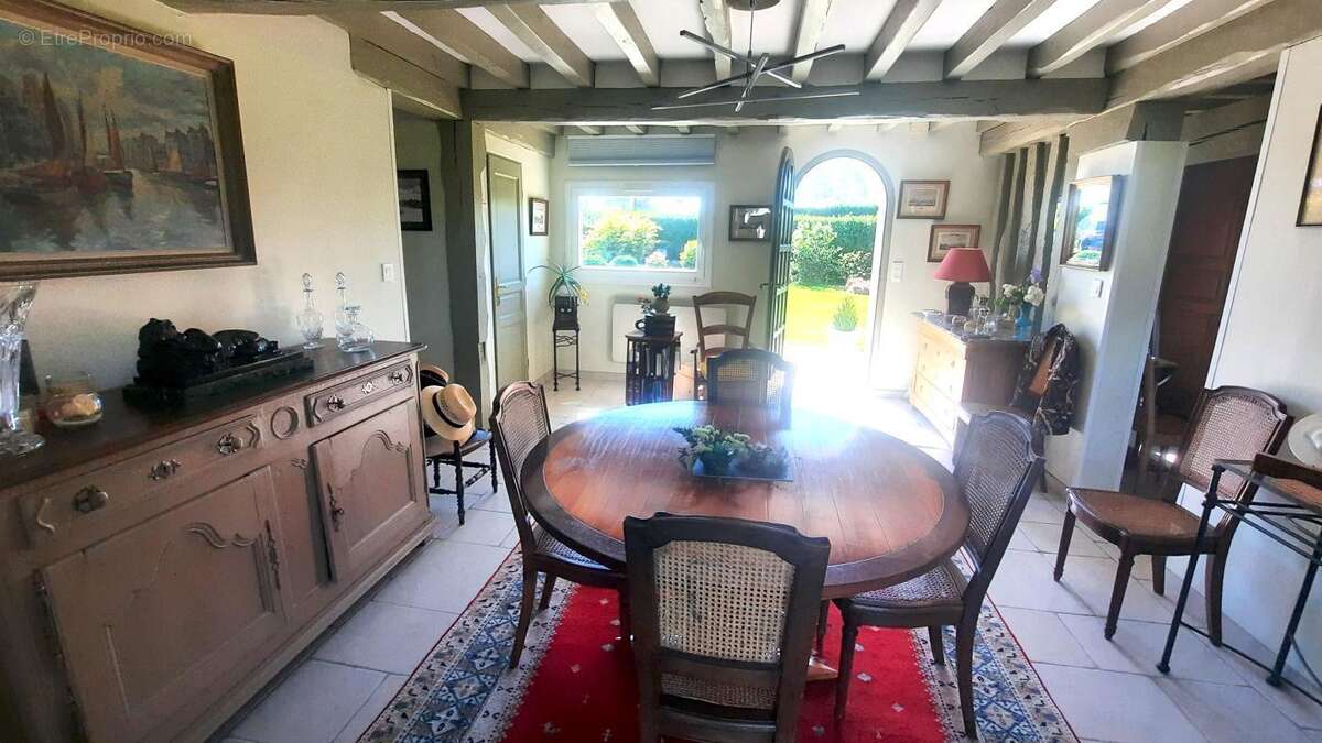 Maison à SAINT-ELOI-DE-FOURQUES