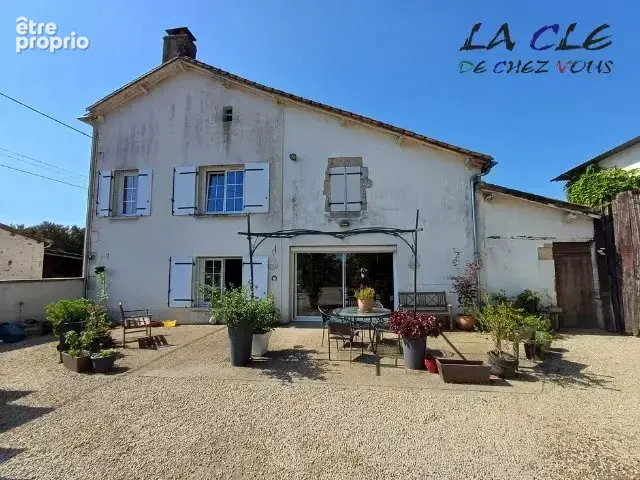 Maison à PUIHARDY