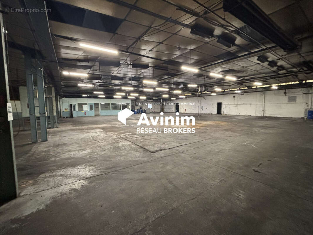 Commerce à MISEREY-SALINES