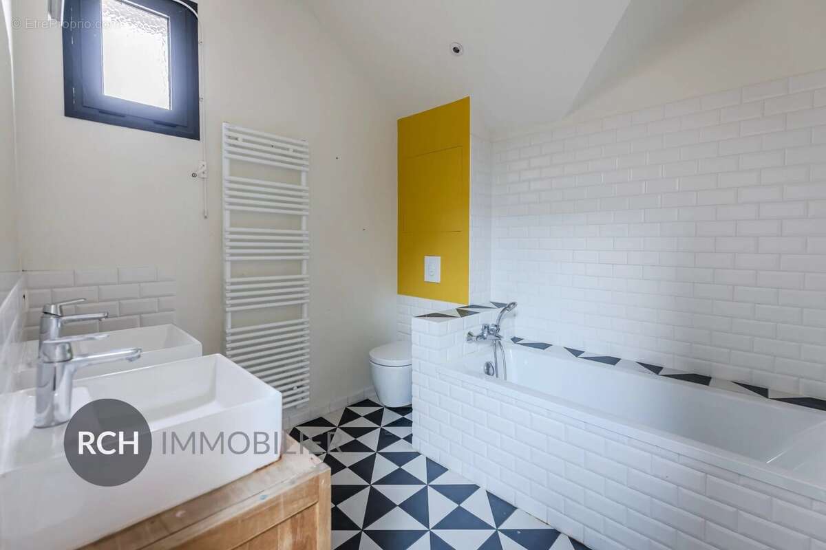 Maison à MONTFORT-L&#039;AMAURY