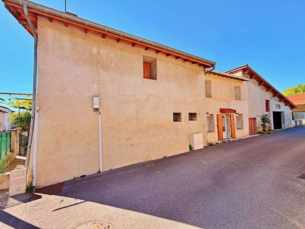 Maison 147 m² à Montelier  - photo 2