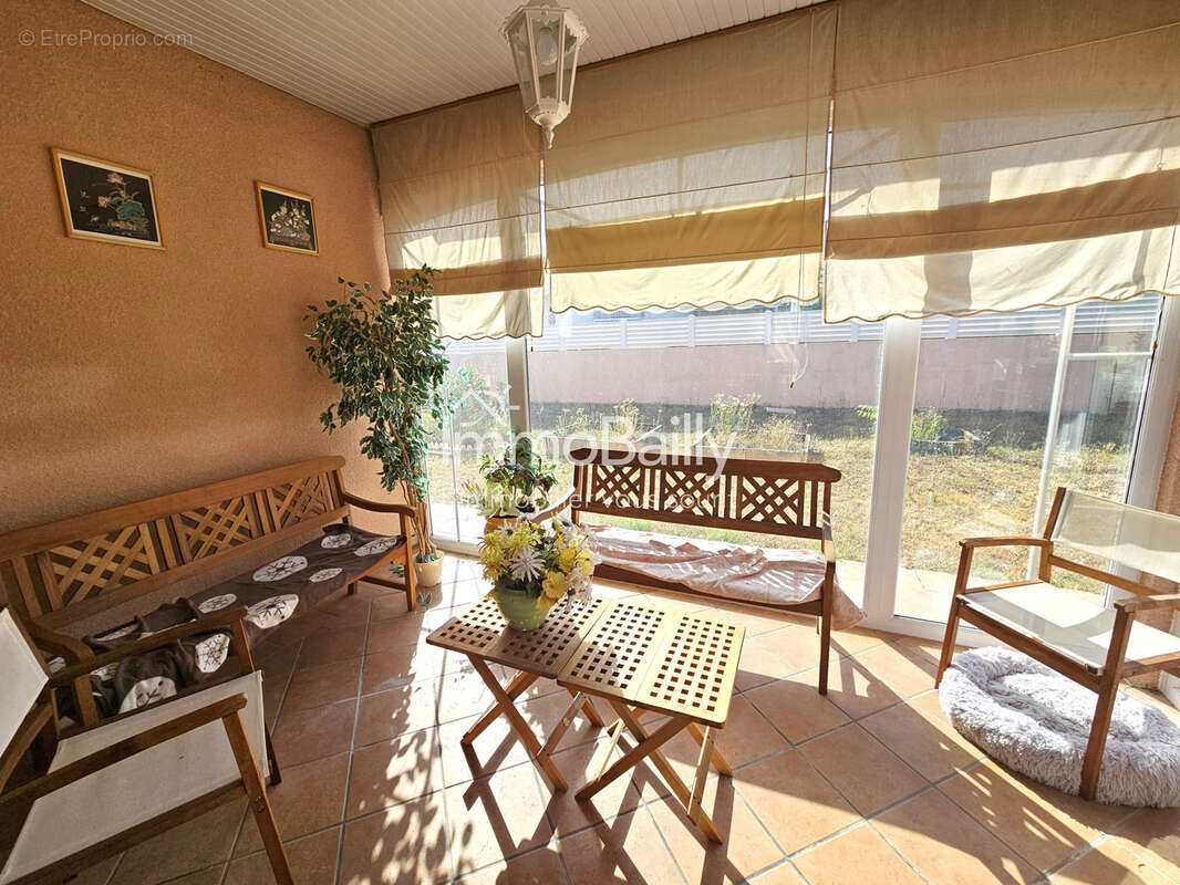Maison à LEOGNAN