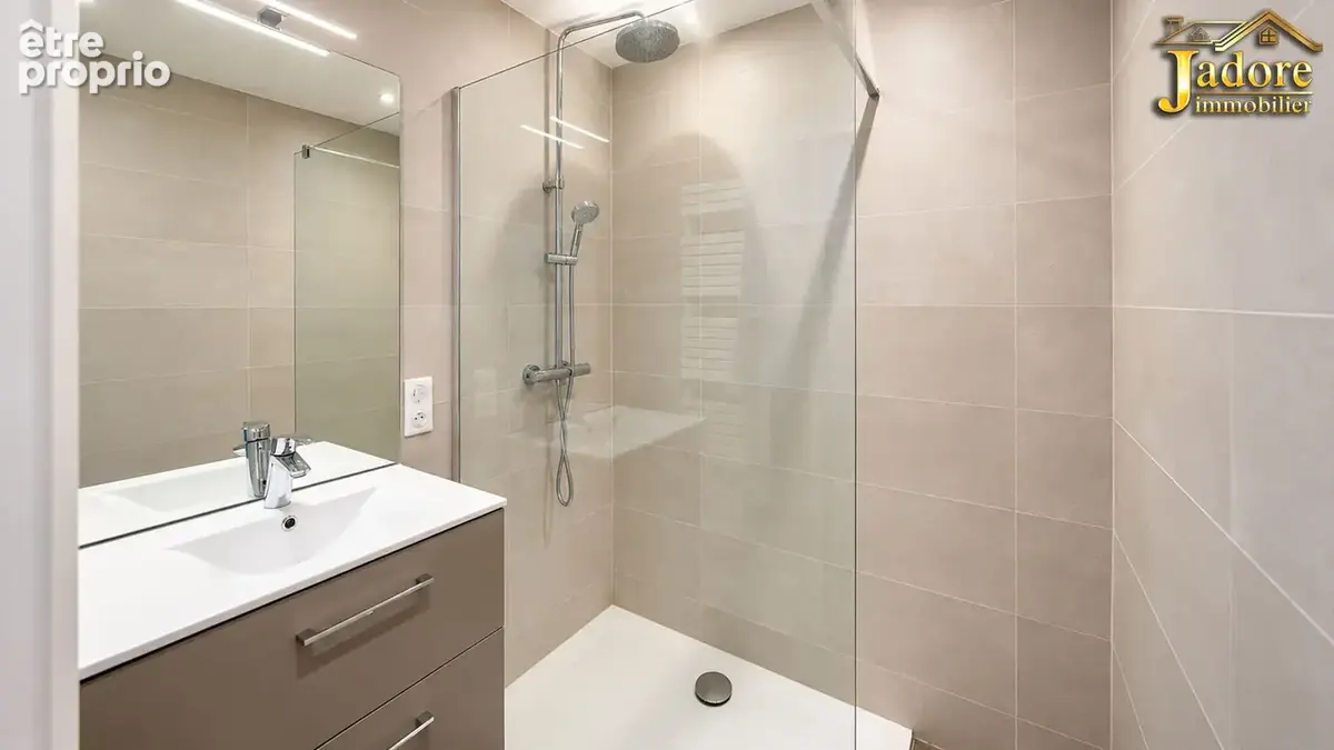 Appartement entierement renove - photo 11
