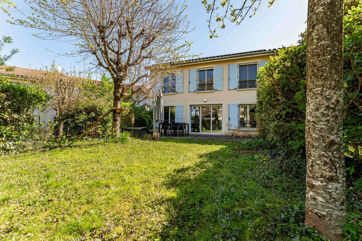 Maison à SAINT-GERMAIN-AU-MONT-D'OR