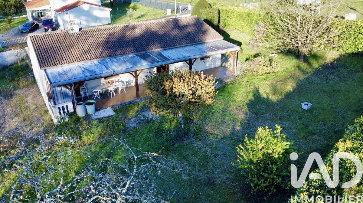 Photo 9 - Maison à LA COURONNE