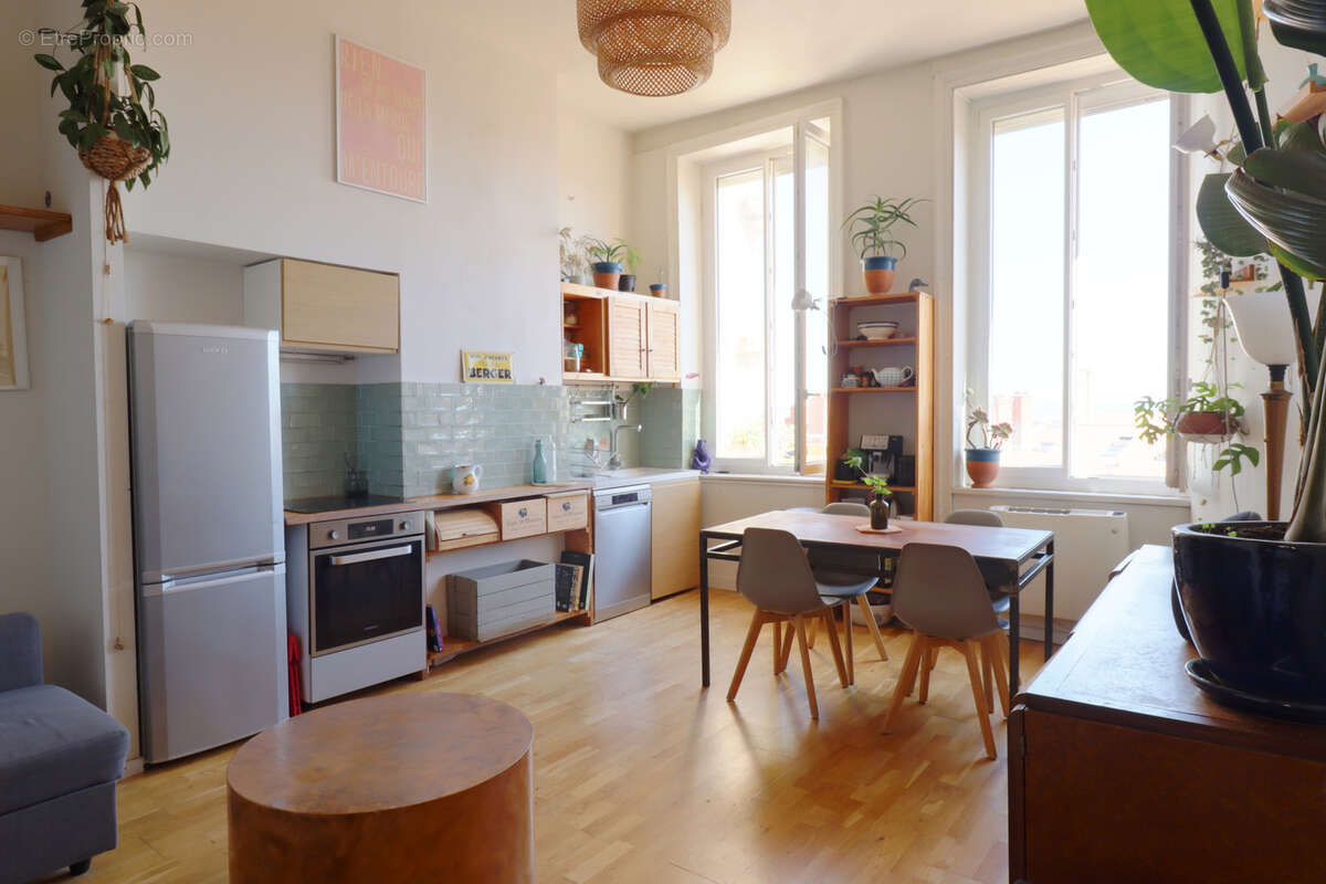 Appartement à LYON-1E