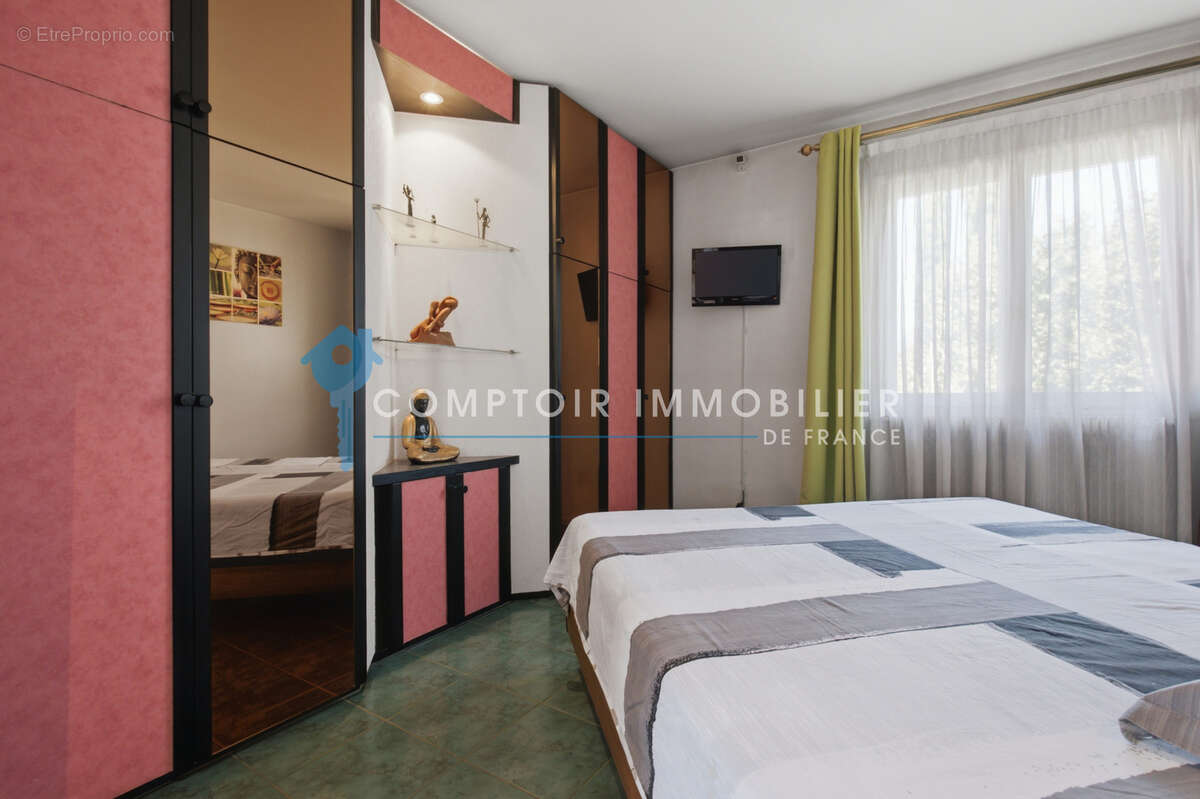 Maison Plain-pied de 2 logements avec Piscine - photo 10