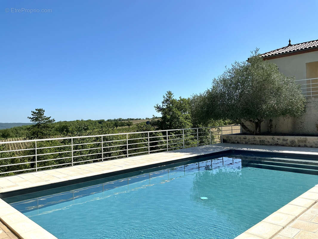 Maison avec piscine et vue exceptionnelle sur la campagne - photo 6