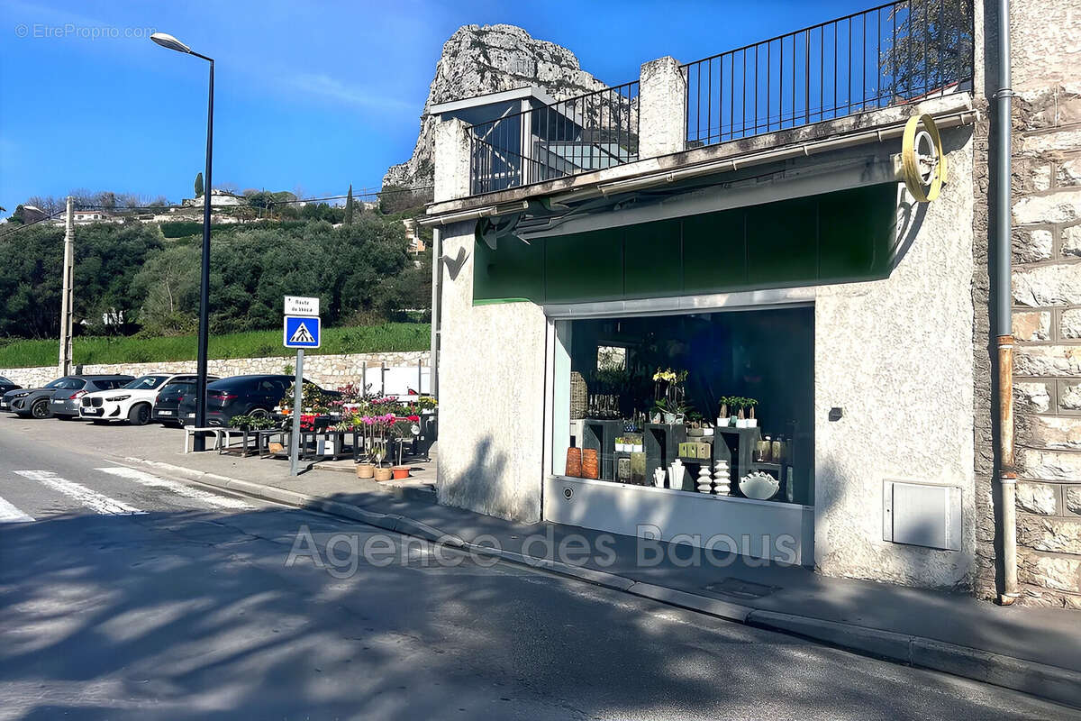 Commerce à SAINT-JEANNET