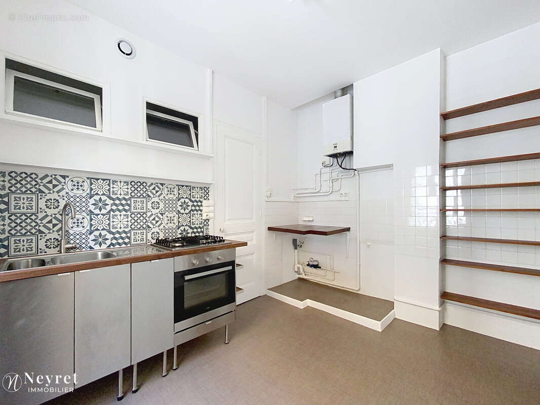 Appartement à SAINT-ETIENNE
