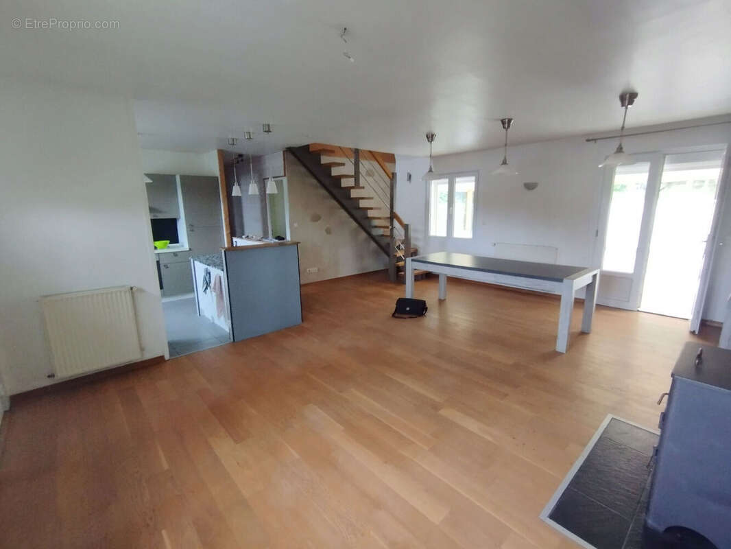 Photo 2 - Maison à MARSEILLE-EN-BEAUVAISIS