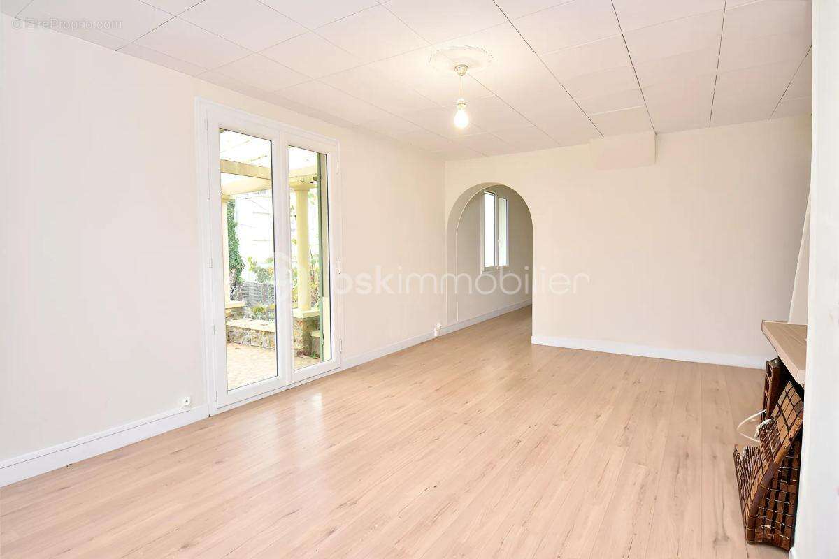 Appartement à TOURNAN-EN-BRIE