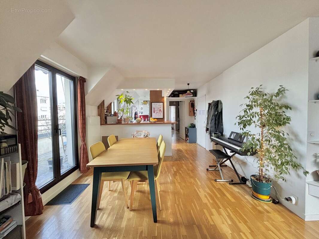 Appartement à PARIS-12E