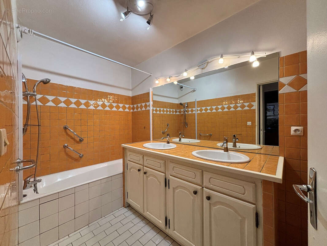 Appartement à AUBAGNE