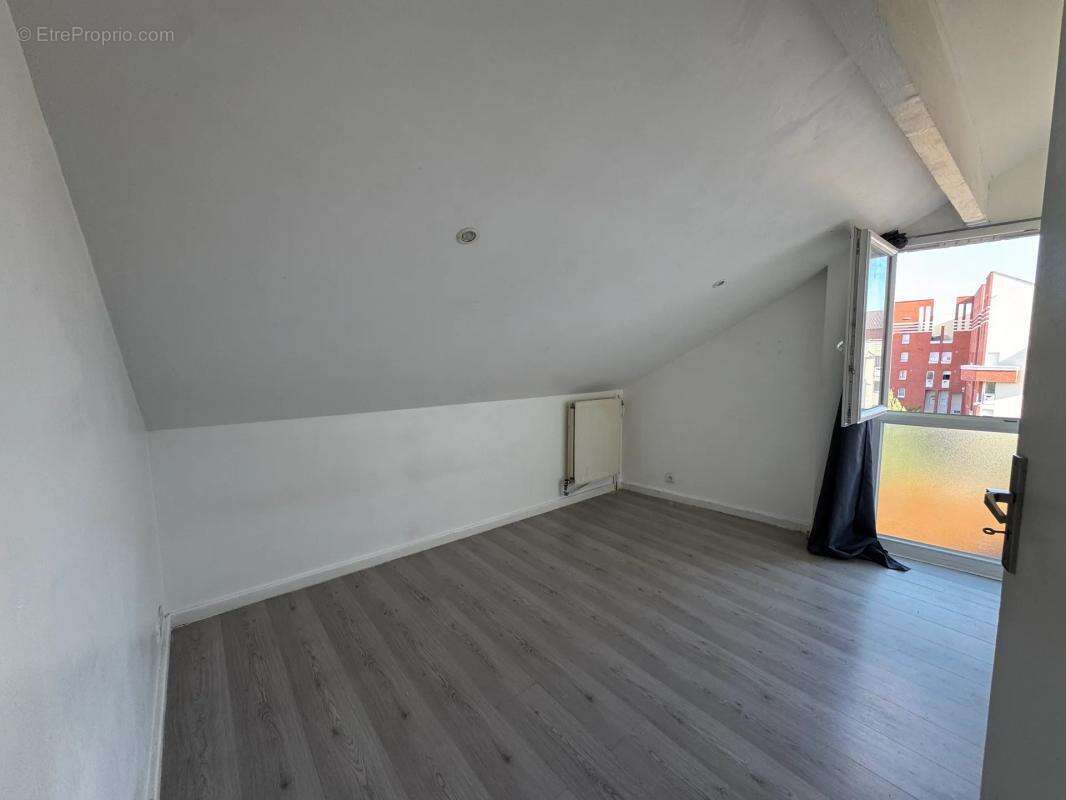 Appartement 3 pièces de 75 m² à Vauréal - photo 3