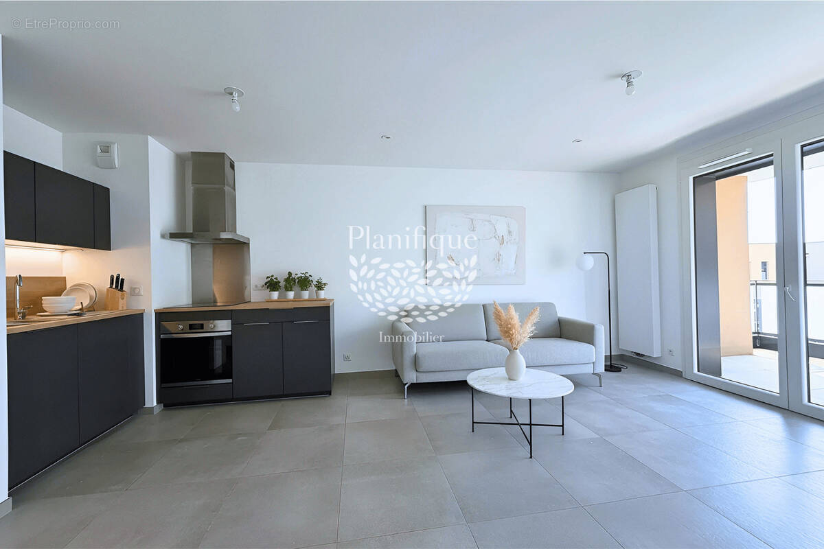 Appartement à FERNEY-VOLTAIRE