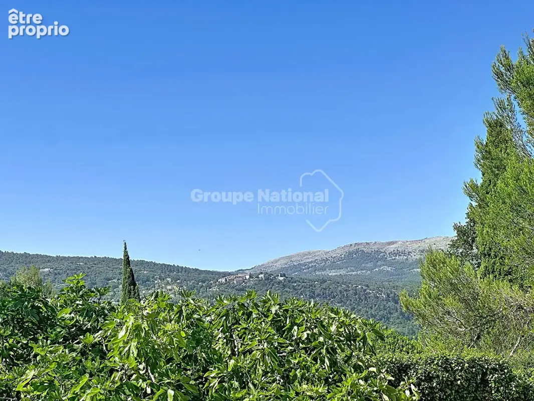 PEYMEINADE ? Villa atypique 295 m² ? Terrain plat, piscine et nombreuses possibilités - photo 2
