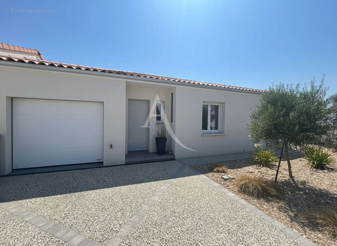 Maison Avrille 5 pièce(s) 96 m2 - photo 10