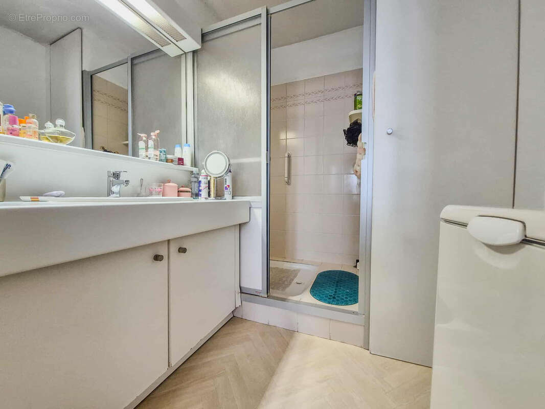 Appartement T2 avec cave en centre-ville de Hyères - Idéal Investisseurs - photo 5