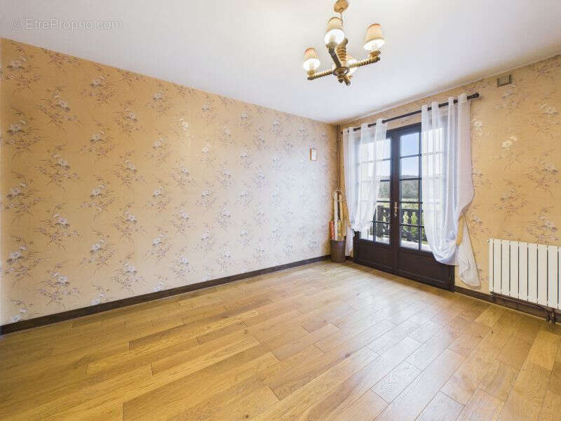 Maison à NOGENT-LE-ROI